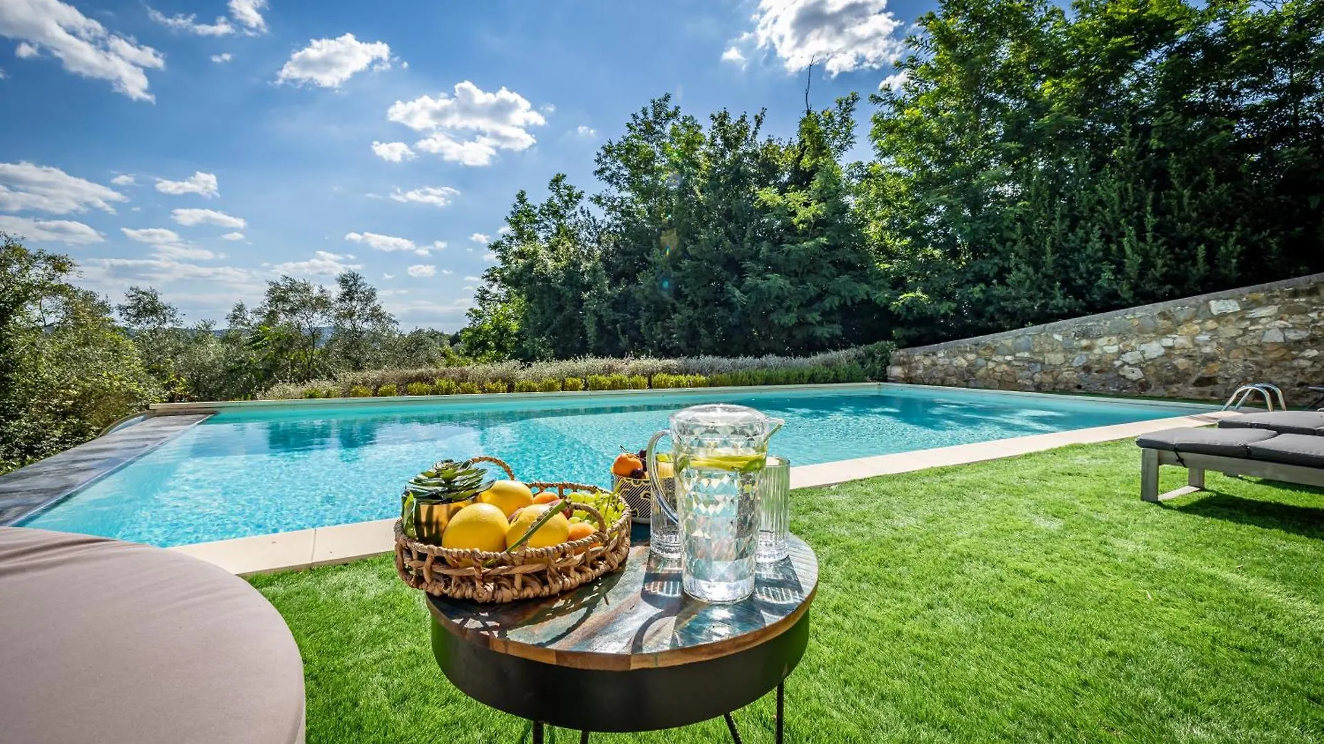 Gospodarstwo wiejskie Luxury Villa Tolomei Gucci With Spa San Jacopo al Girone