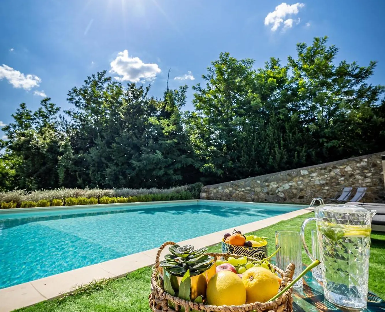 Gospodarstwo wiejskie Luxury Villa Tolomei Gucci With Spa San Jacopo al Girone Włochy