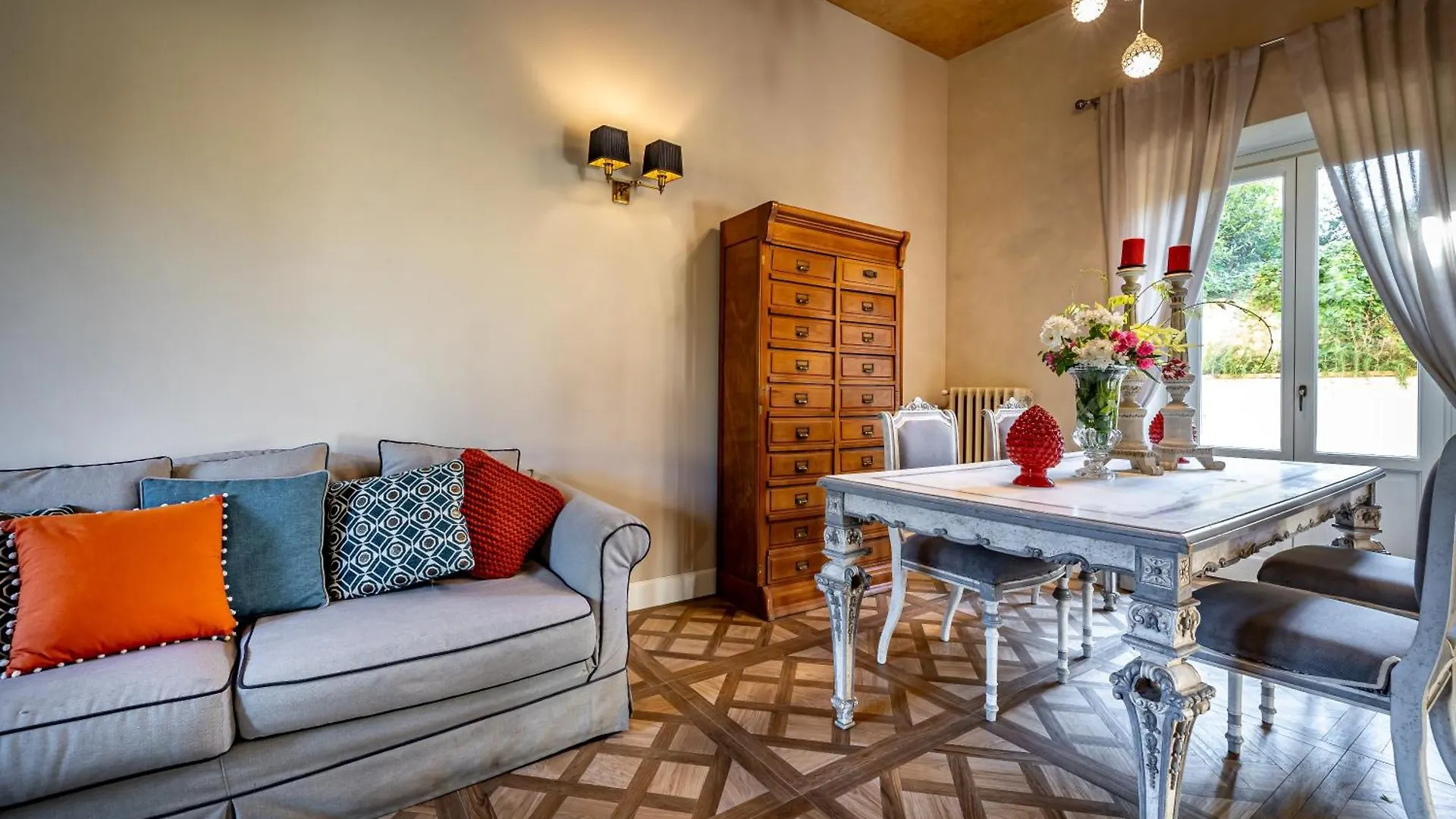 Gospodarstwo wiejskie Luxury Villa Tolomei Gucci With Spa San Jacopo al Girone Włochy