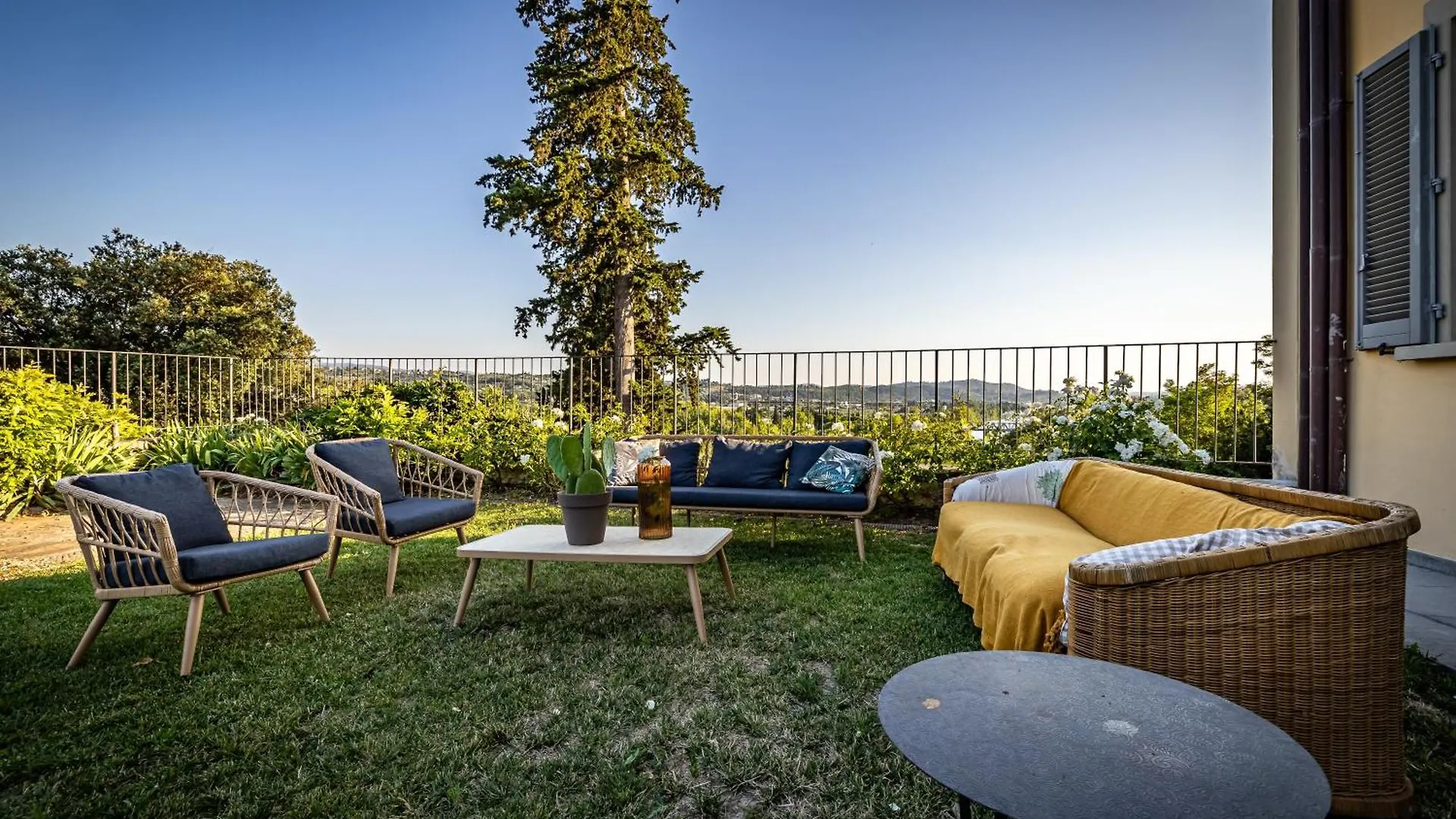 Gospodarstwo wiejskie Luxury Villa Tolomei Gucci With Spa San Jacopo al Girone Włochy